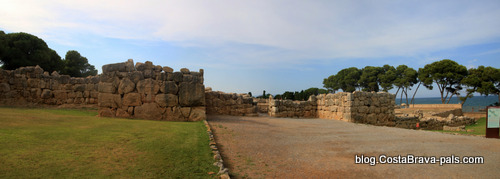 Ruines d’Empuries - la muraille grecque